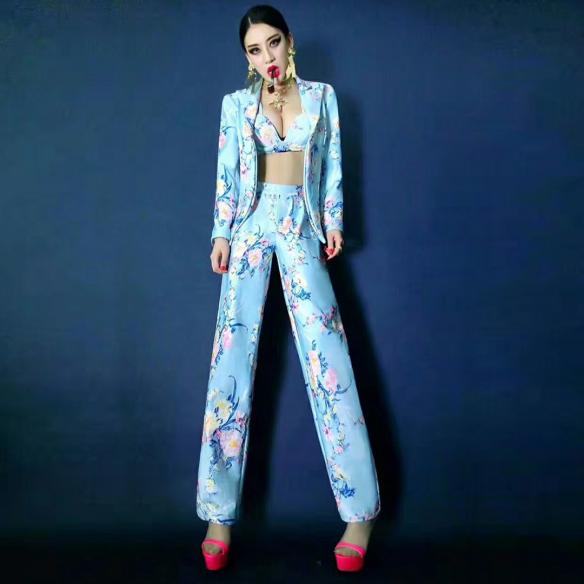 Blue Flower Pattern Outfit