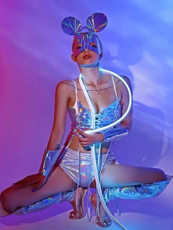 The terminator style silver suits (includes headdress & tail)