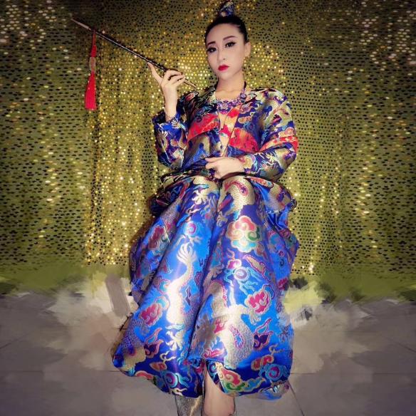 Loong Pattern Outfit