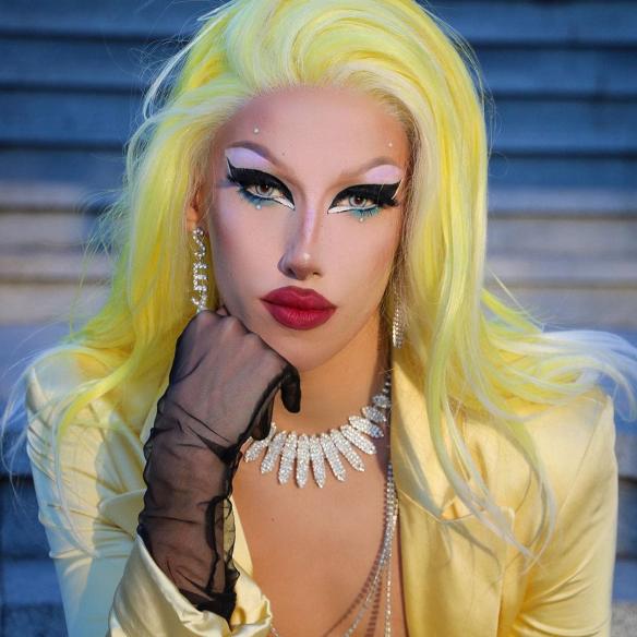 Frozen Lemonade with Few Strings White Overlay Wig - Style - Ava