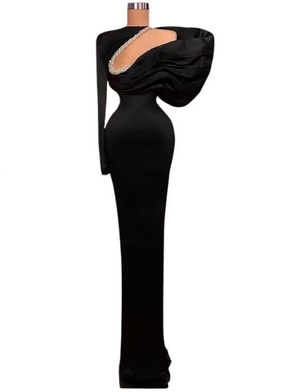 Customize Black Trailing Dress