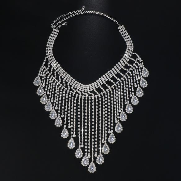Flownerm Shape Rhinestone Necklace