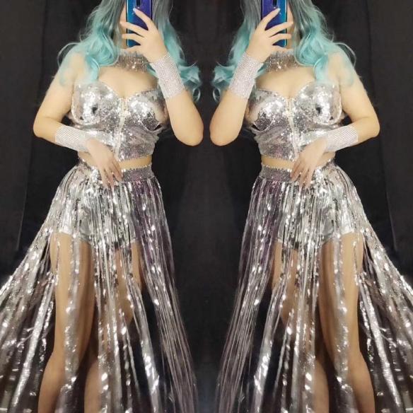 Metallic Tassel Outfit